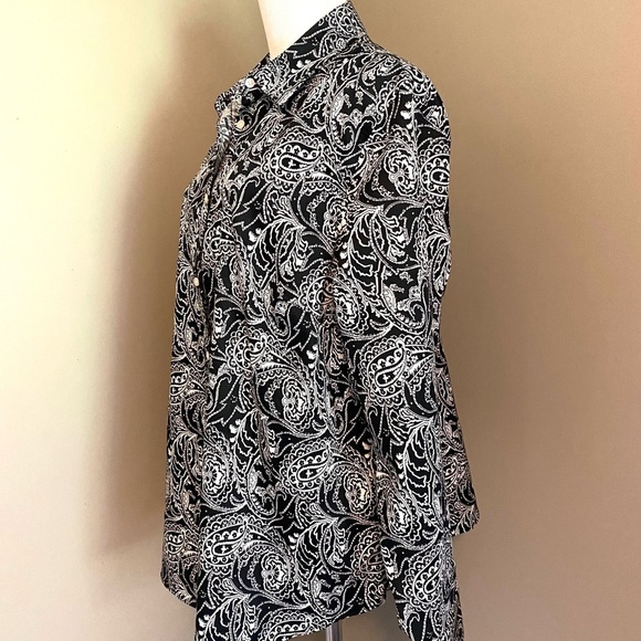 Chaps Black and White Paisley Blouse - Picture 5 of 8